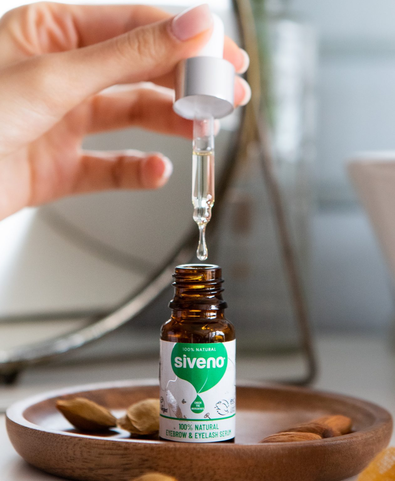 100% natuurlijk wenkbrauw- en wimperserum